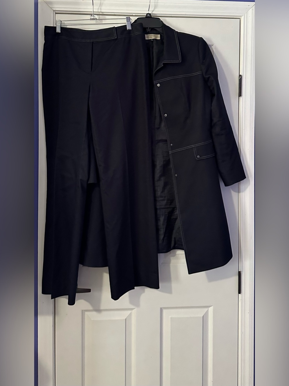 Tahari Arthur S. Levine Pants & Jacket Tahari Dark Blue Trenchcoat Size 10.
